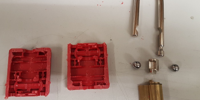 Master Lock 410 busted open